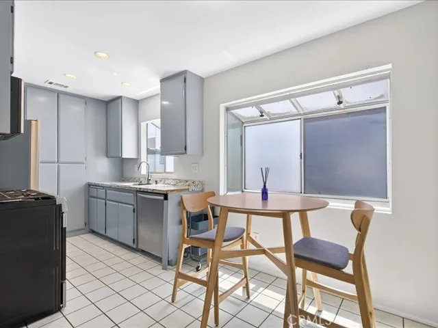 1418 E Florida Street 2, Long Beach, California 90802