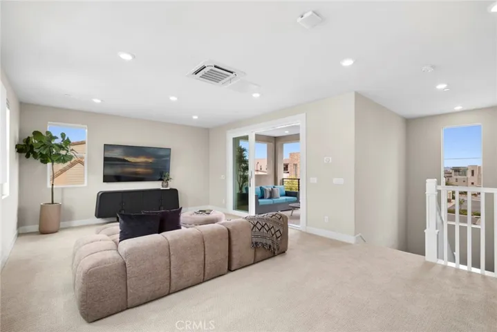 107 Spiral, Irvine, California 92618