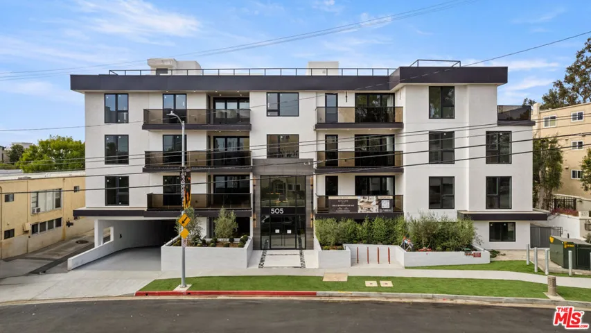505 S Barrington Avenue 406, Los Angeles, California 90049