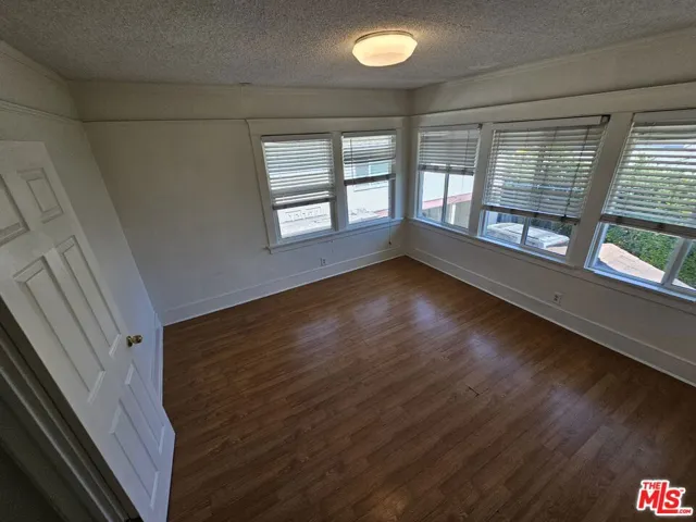 1822 S Oxford Avenue, Los Angeles, California 90006