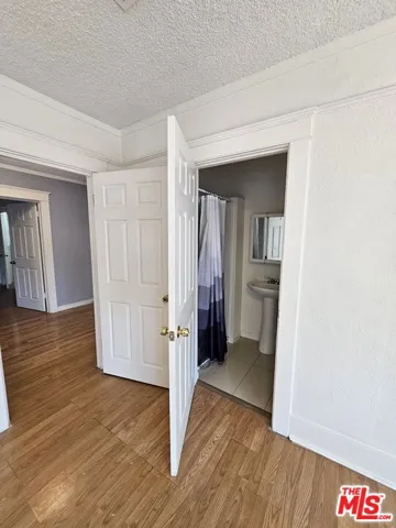 1822 S Oxford Avenue, Los Angeles, California 90006