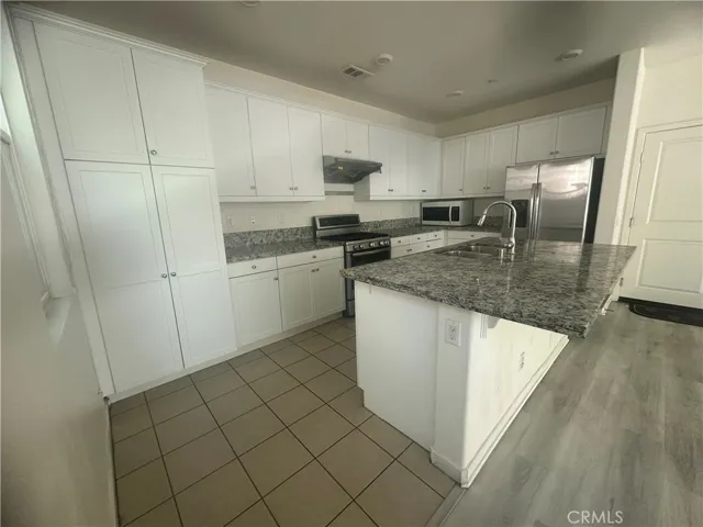 21116 Blossom, Diamond Bar, California 91765 — photo 4