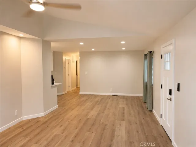 Flexable bonus space for office or reading nook