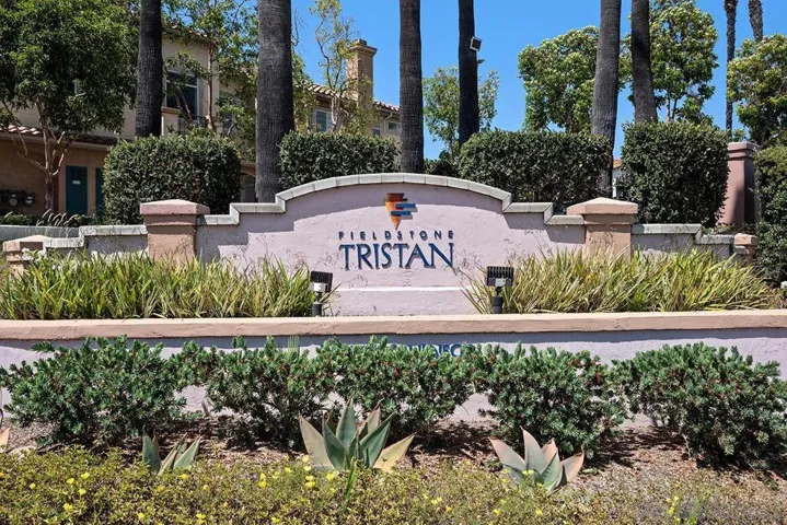 11382 Via Rancho San Diego D, El Cajon, California 92019