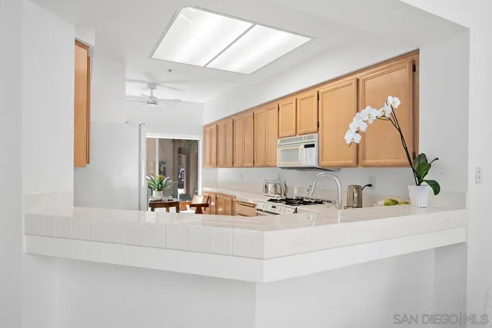 11382 Via Rancho San Diego D, El Cajon, California 92019