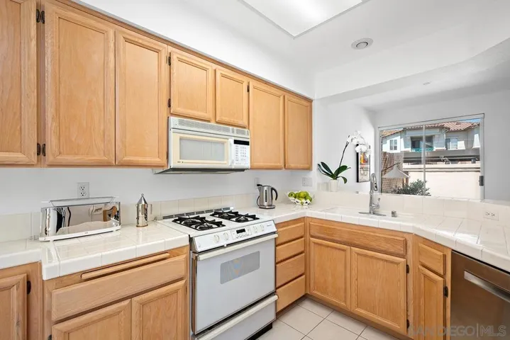 11382 Via Rancho San Diego D, El Cajon, California 92019