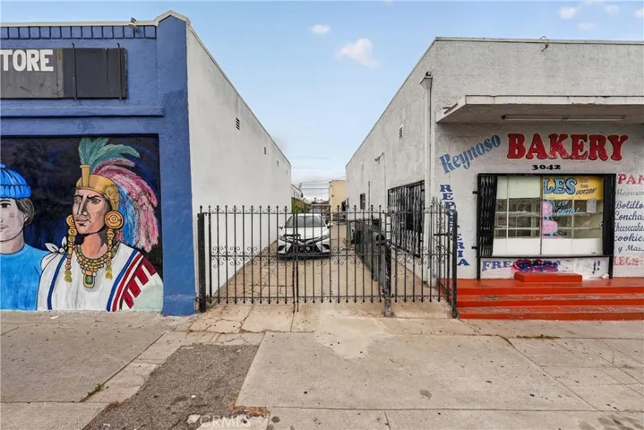 3040 Wabash, Los Angeles, California 90063