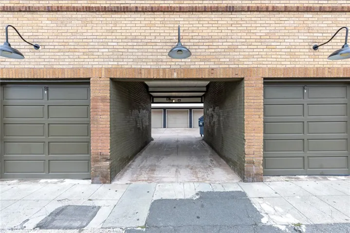 1301 N Broadway, Santa Ana, California 92706