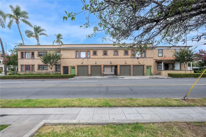 1301 N Broadway, Santa Ana, California 92706