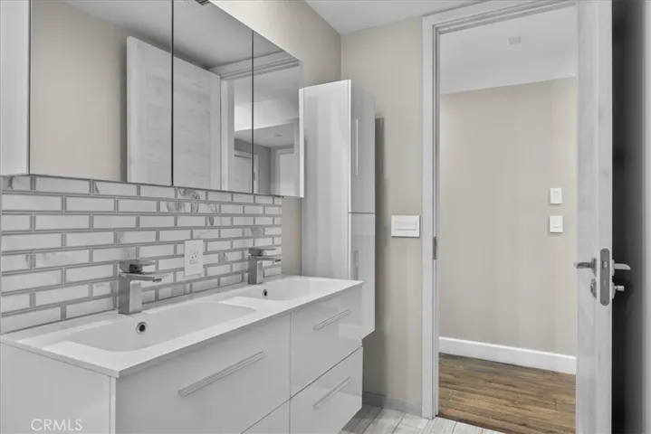 2415 Carnegie Lane C, Redondo Beach, California 90278