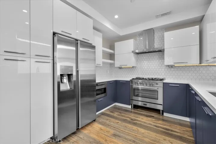 2415 Carnegie Lane C, Redondo Beach, California 90278