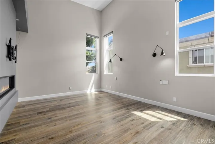 2415 Carnegie Lane C, Redondo Beach, California 90278