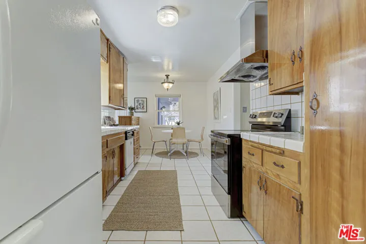 608 Solway Street, Glendale, California 91206
