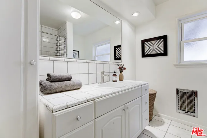 608 Solway Street, Glendale, California 91206