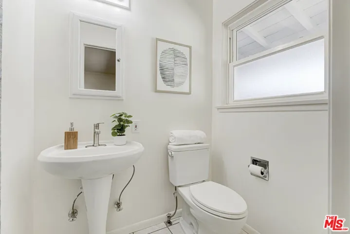 608 Solway Street, Glendale, California 91206
