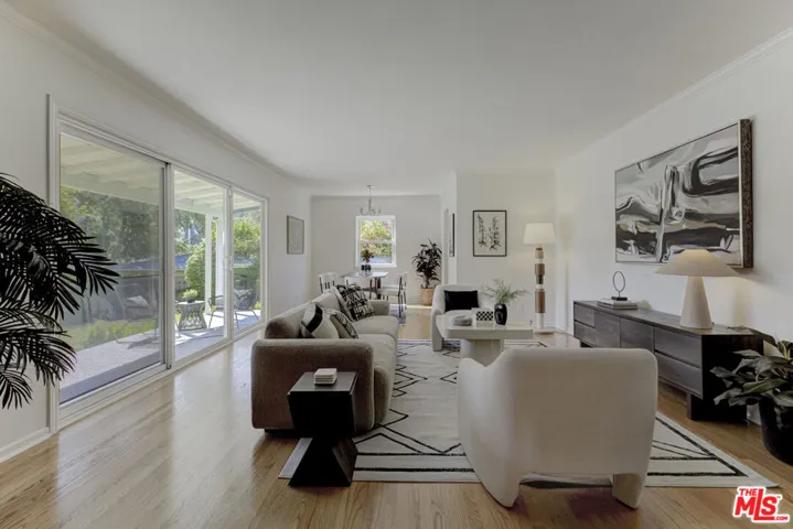 608 Solway Street, Glendale, California 91206