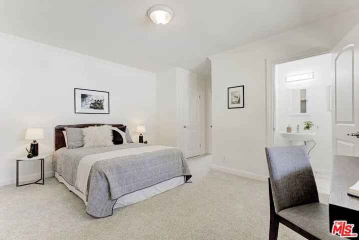 608 Solway Street, Glendale, California 91206