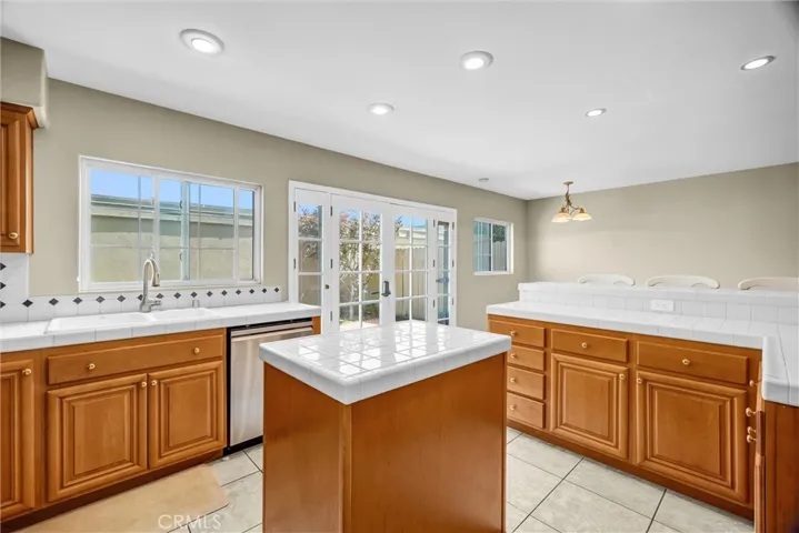 10462 Rio Grande Ct Court, Fountain Valley, California 92708