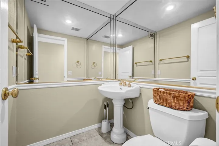 10462 Rio Grande Ct Court, Fountain Valley, California 92708