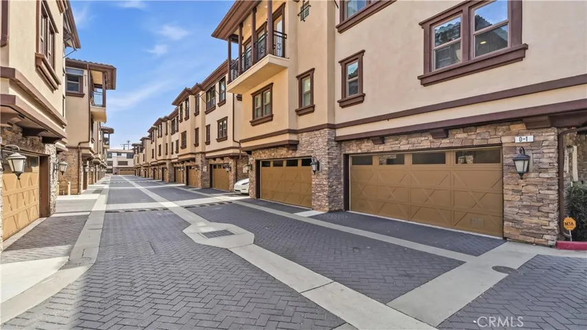 656 W Huntington O-1, Arcadia, California 91007