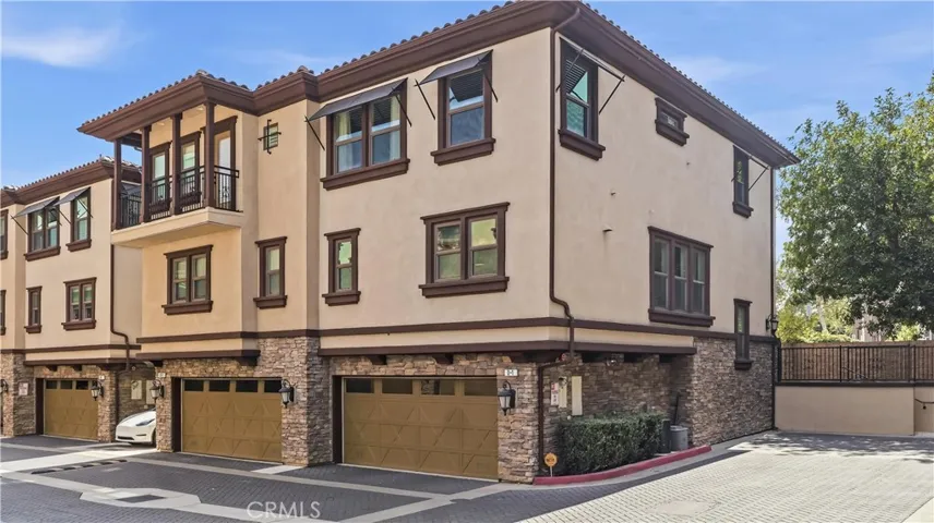 656 W Huntington O-1, Arcadia, California 91007