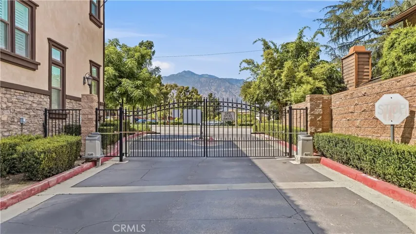 656 W Huntington O-1, Arcadia, California 91007
