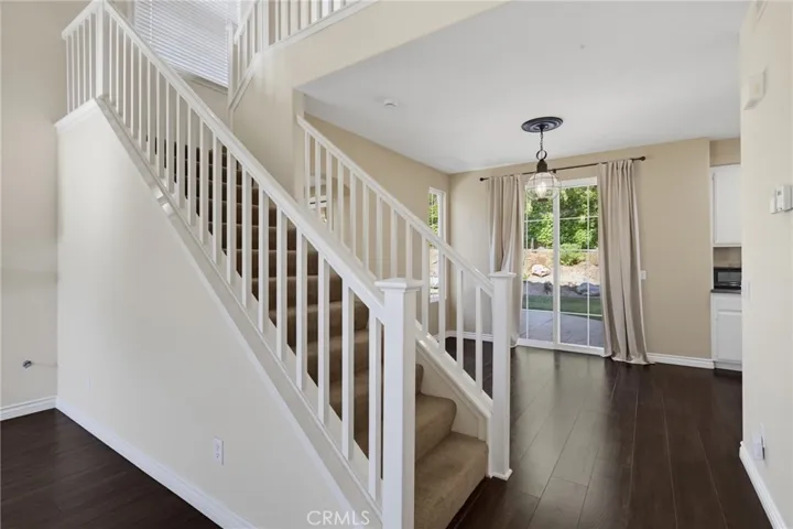 28148 Cabrillo Lane, Valencia, California 91354