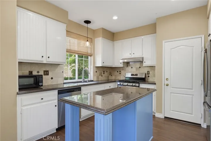 28148 Cabrillo Lane, Valencia, California 91354