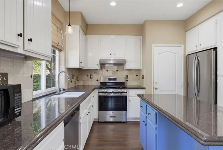28148 Cabrillo Lane, Valencia, California 91354