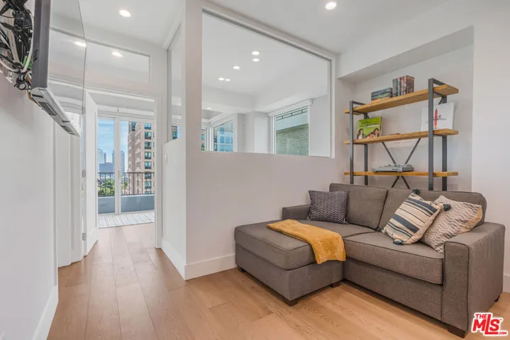 10501 Wilshire Boulevard 1012, Los Angeles, California 90024