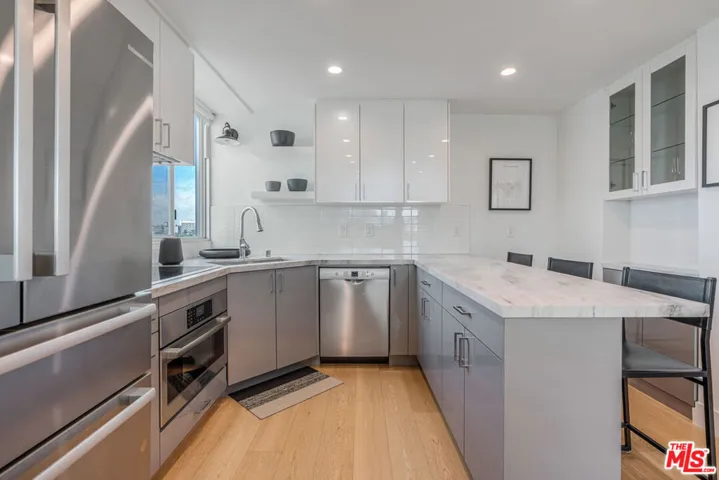 10501 Wilshire Boulevard 1012, Los Angeles, California 90024