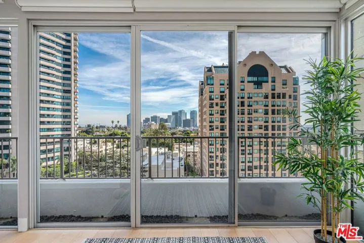 10501 Wilshire Boulevard 1012, Los Angeles, California 90024