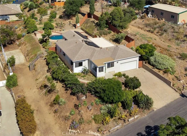 Overview of large lot with RV parking