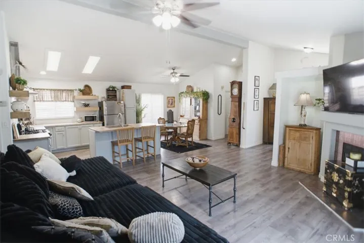20147 Edgewater Drive, Canyon Country, California 91351