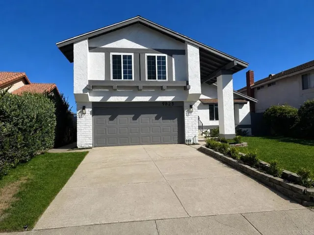 9823 Via Caceres, San Diego, California 92129