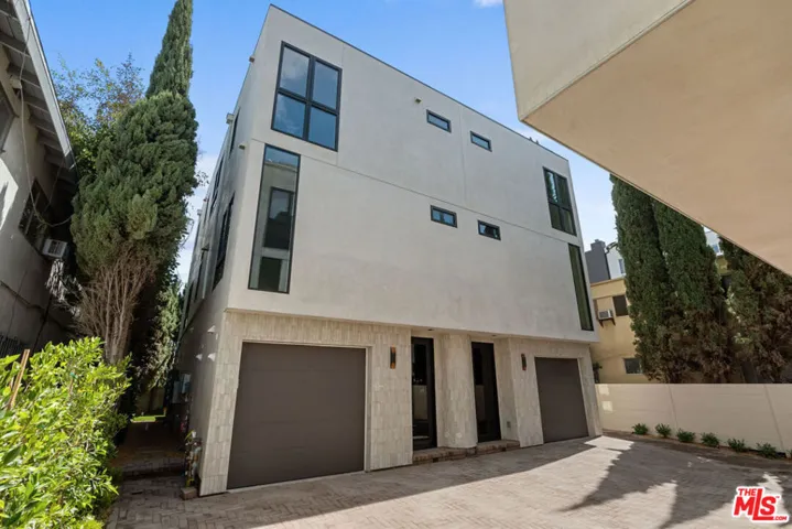 428 Arnaz Drive, Los Angeles, California 90048