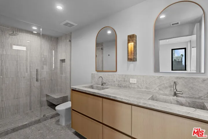 428 Arnaz Drive, Los Angeles, California 90048