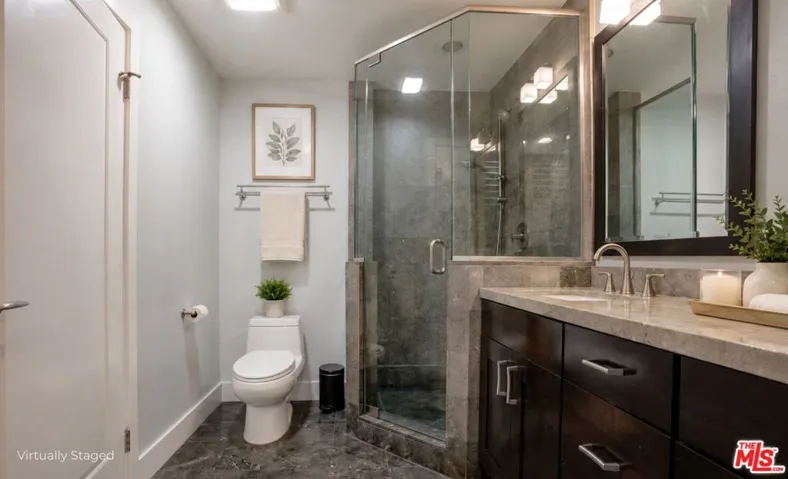 1430 S Beverly Glen Boulevard 303, Los Angeles, California 90024