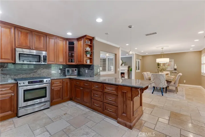 10251 Hadley, Northridge, California 91324