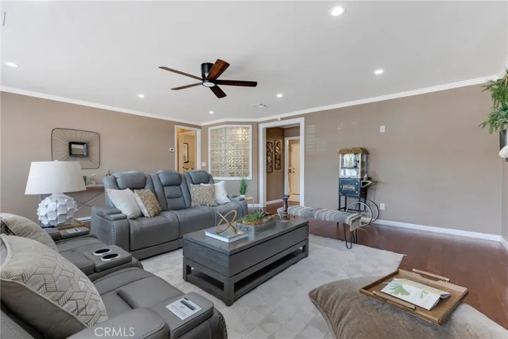 10251 Hadley, Northridge, California 91324