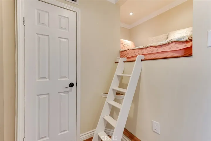 10251 Hadley, Northridge, California 91324