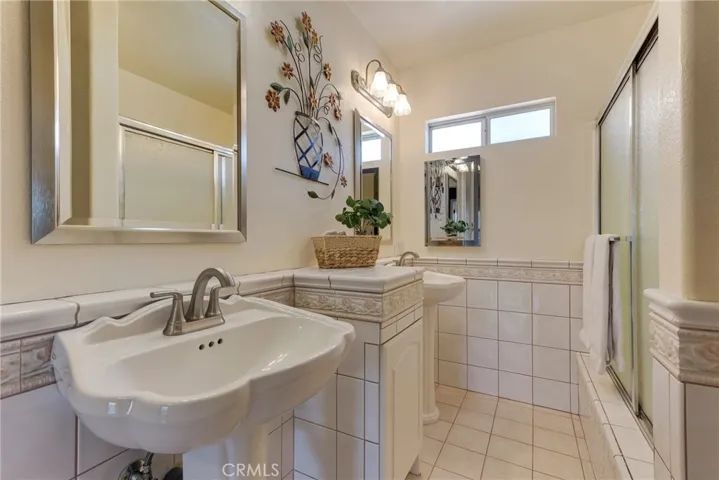10251 Hadley, Northridge, California 91324