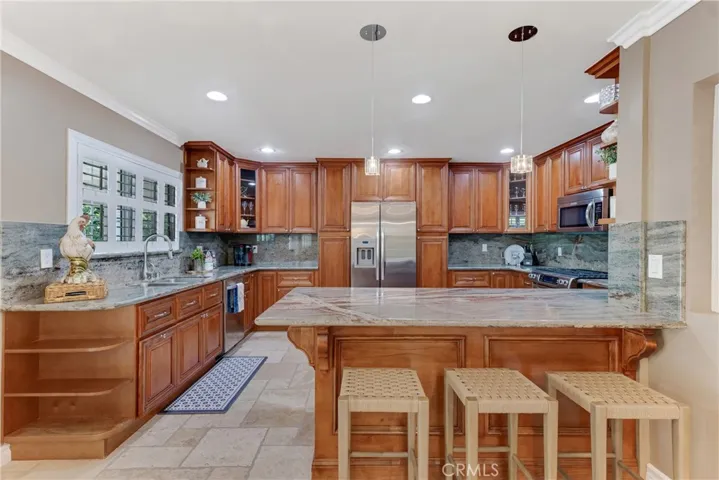 10251 Hadley, Northridge, California 91324