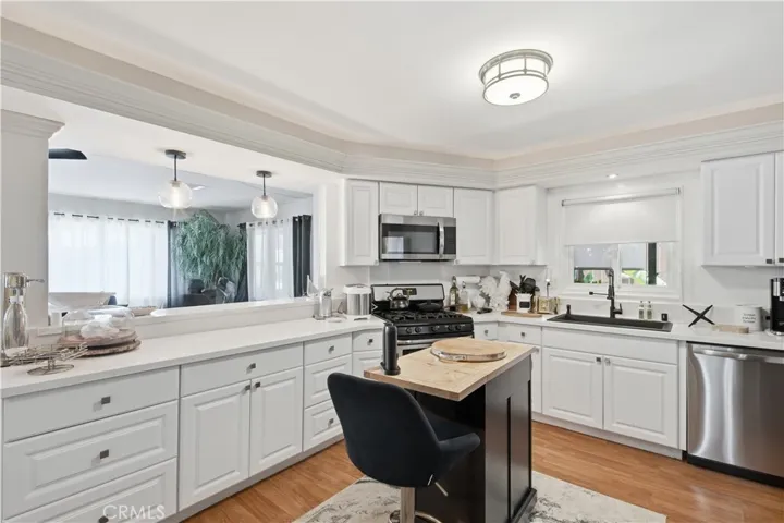 23777 Mulholland Hwy #107, Calabasas, California 91302