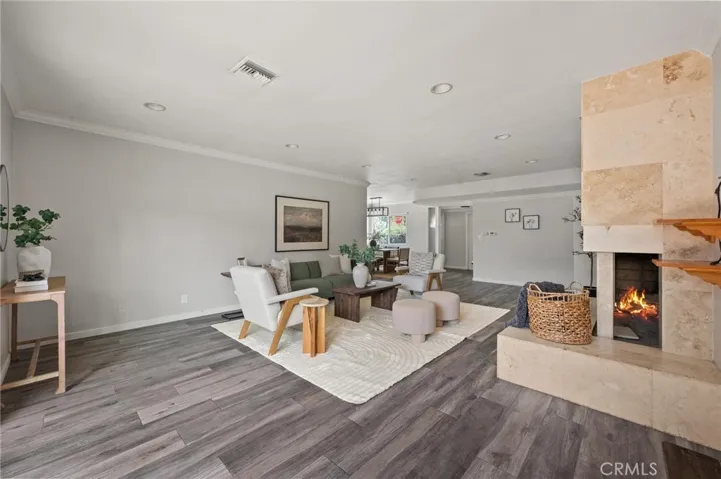 7027 Gloria Avenue, Lake Balboa, California 91406