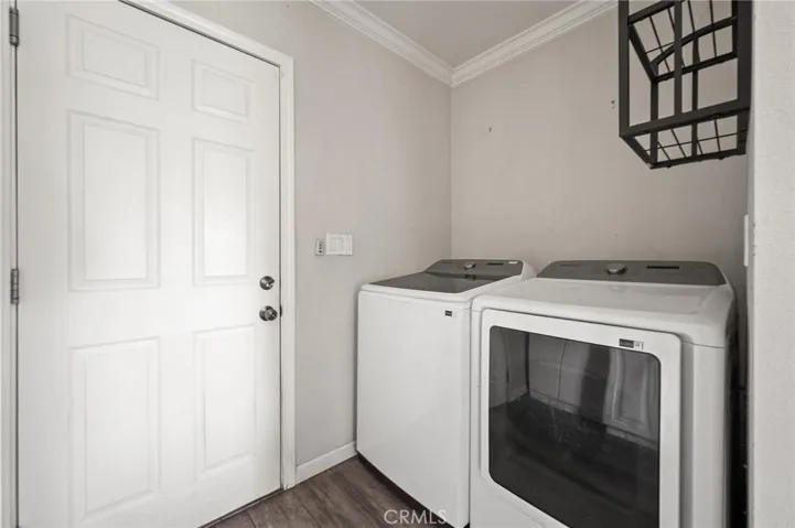 7027 Gloria Avenue, Lake Balboa, California 91406