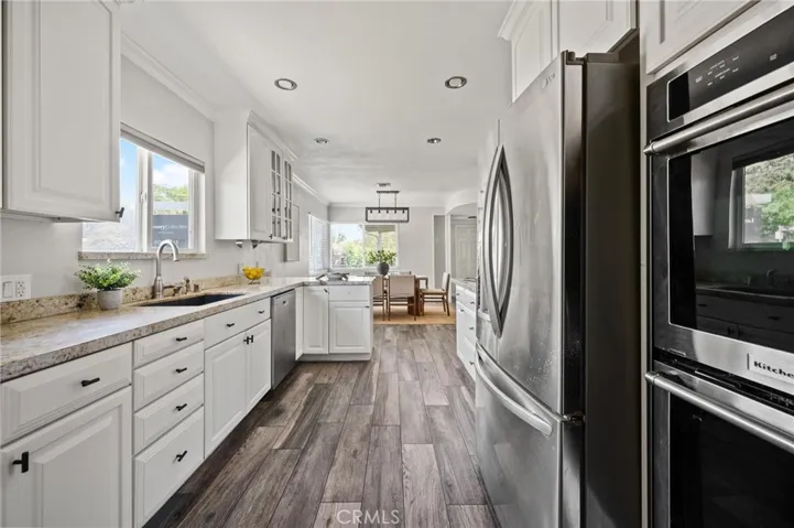 7027 Gloria Avenue, Lake Balboa, California 91406