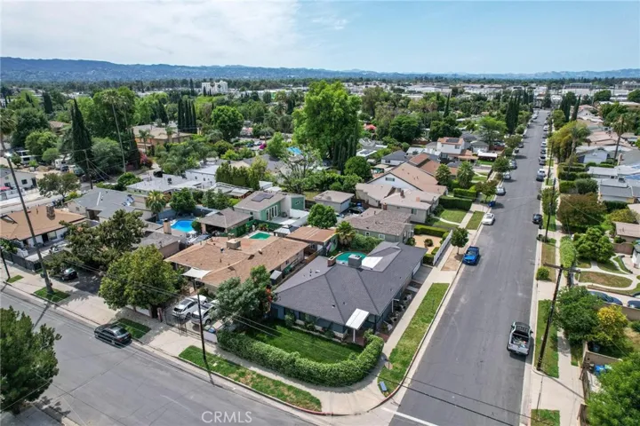 7027 Gloria Avenue, Lake Balboa, California 91406