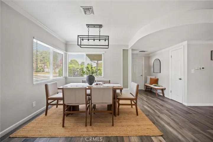 7027 Gloria Avenue, Lake Balboa, California 91406
