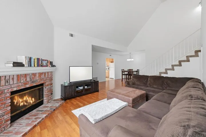 2633 Regent Road, Carlsbad, California 92010